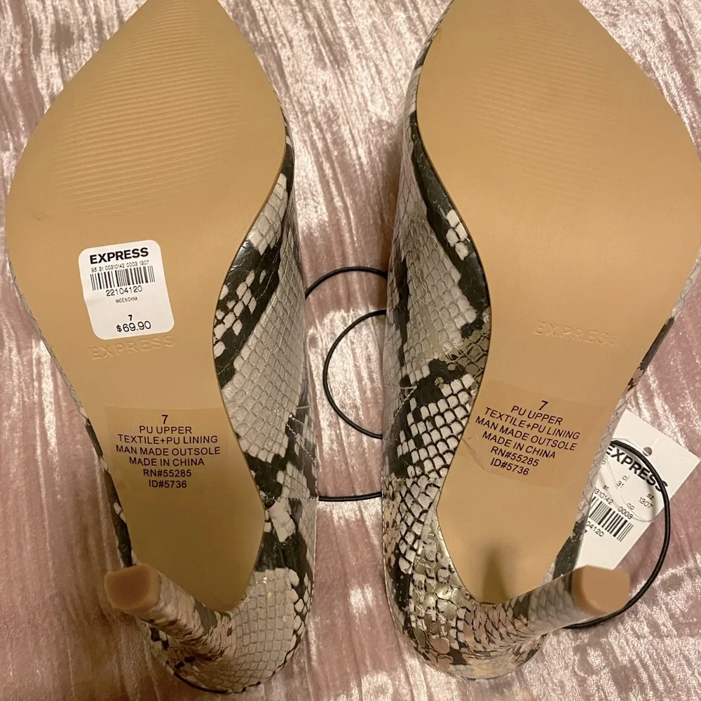 NWT Express Python Mule Heels - Picture 4 of 7